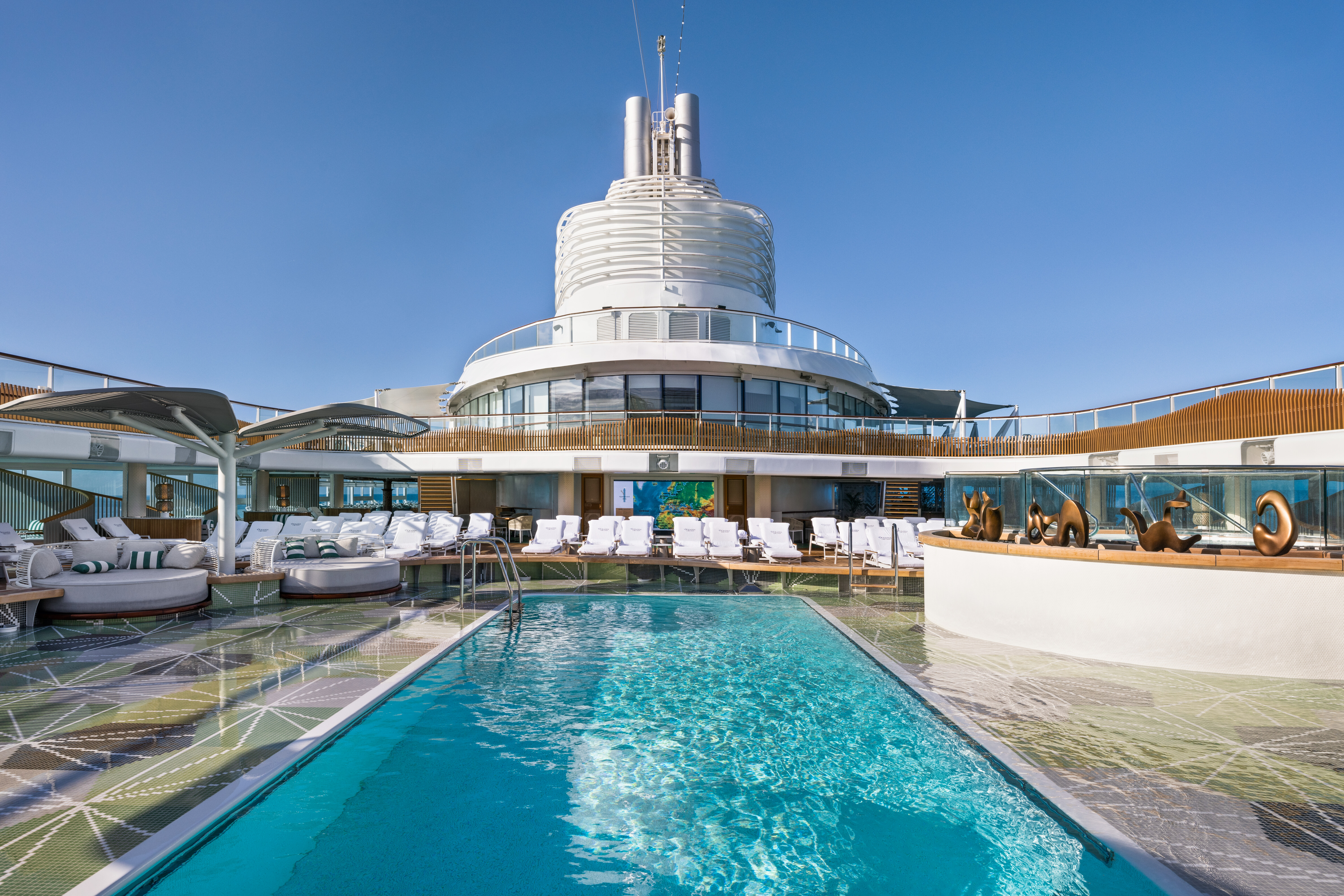 Oceania Allura - Pool Deck